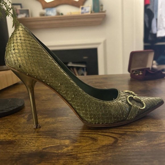 Horsebit Accent Snakeskin gucci heels - Picture 2 of 5